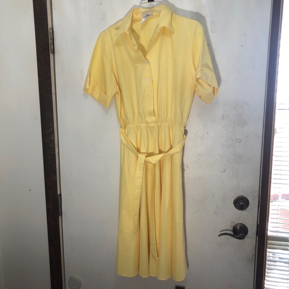 Avon Fashions 13/14 Vintage Yellow Short Sleeve Belted Shirt Dress